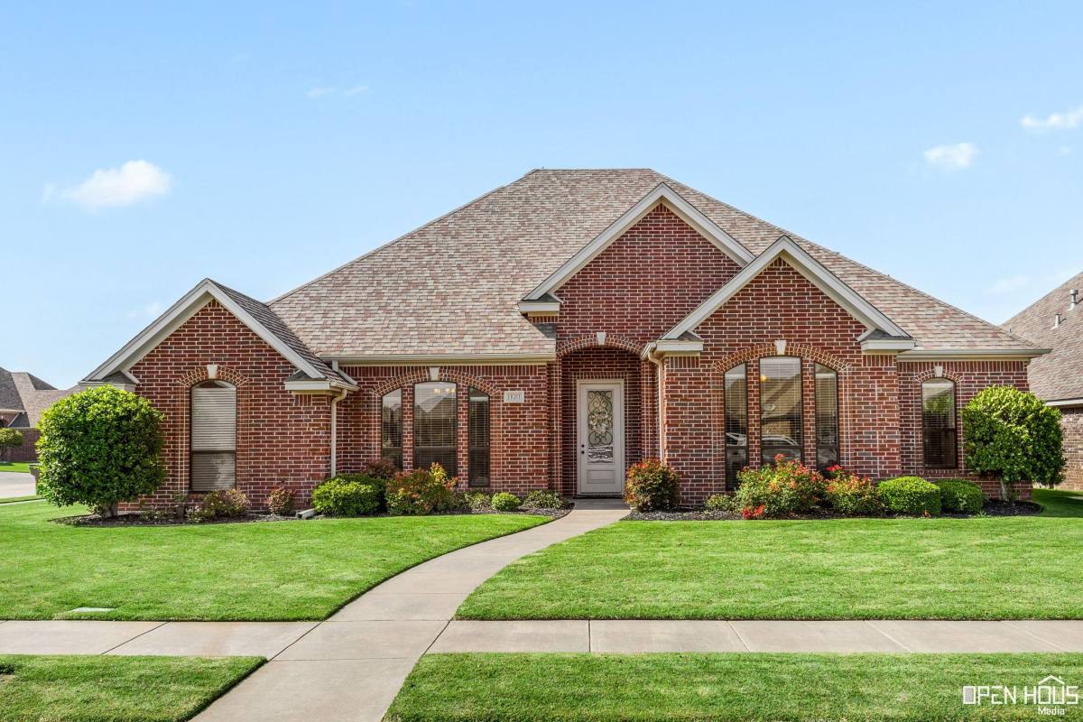 House for rent at Rolling Hill Estate, 8 Clover Court, Wichita Falls, TX 76310