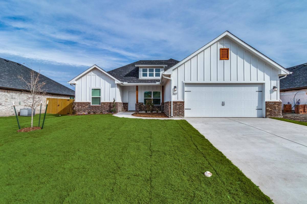 House for rent at The Grove, 2807 Orchid Dr, Sherman, TX 75092