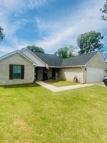 House for rent at 19379 Cedarpark Place, Lindale, TX 75771