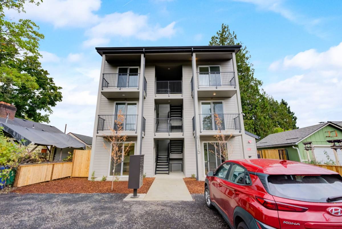 Apartment for rent at 6115 NE Multnomah St, Portland, OR 97213