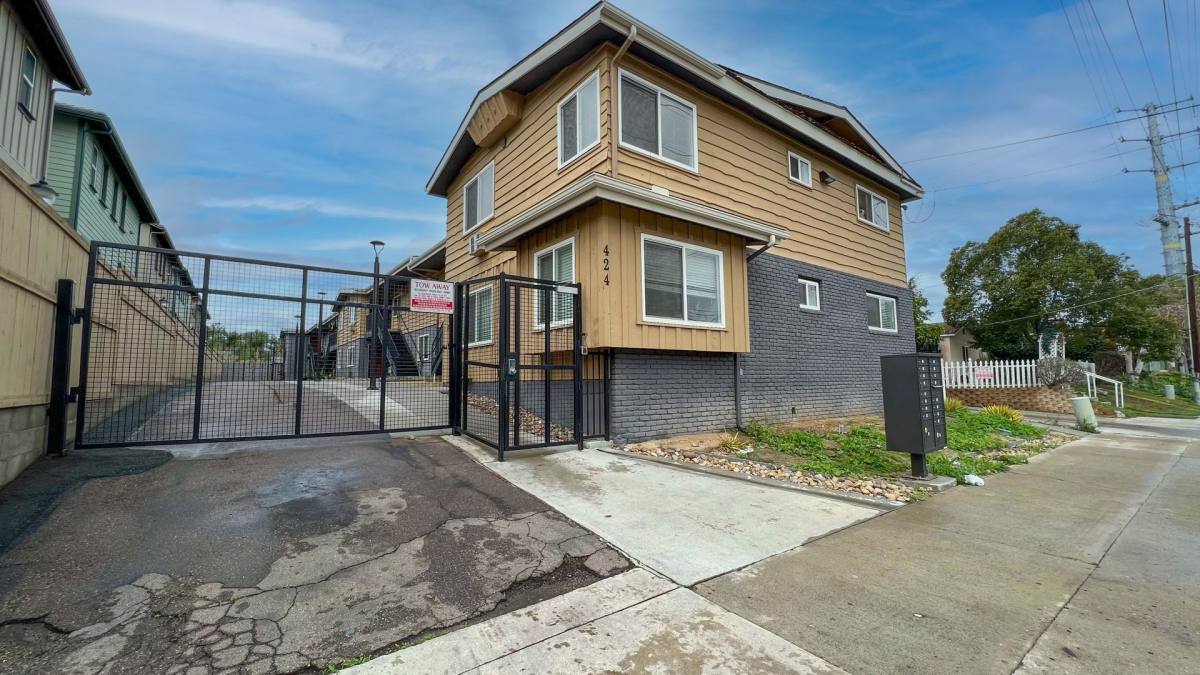 Apartment for rent at 424 Emerald Ave, El Cajon, CA 92020