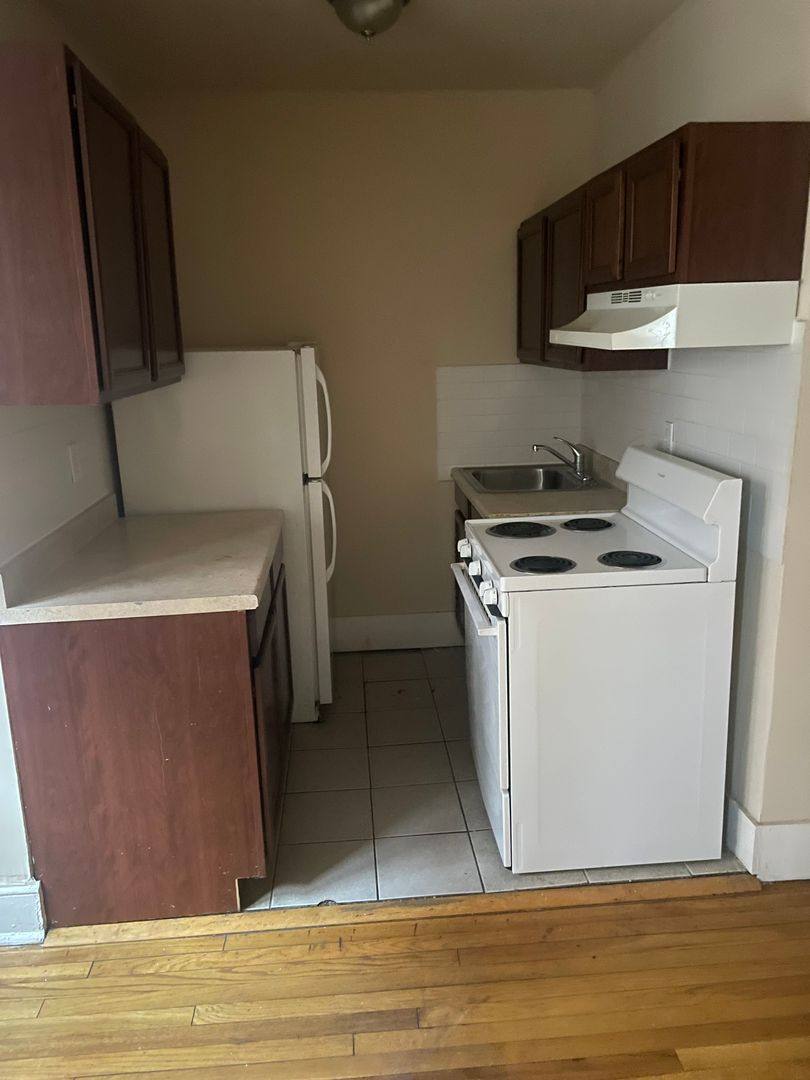 Apartment for rent at 6649 N 16th St, Philadelphia, PA 19126