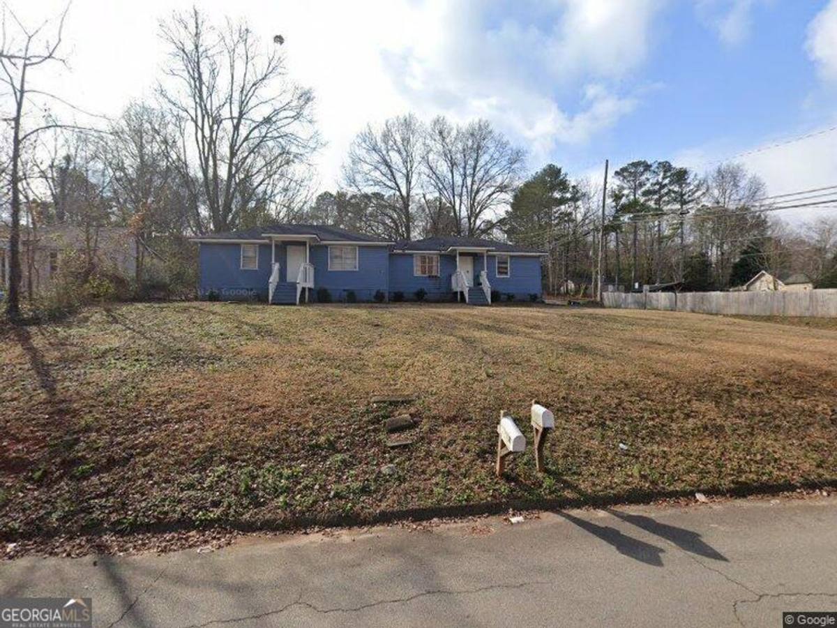 Apartment for rent at 1034 Ray St, Griffin, GA 30223