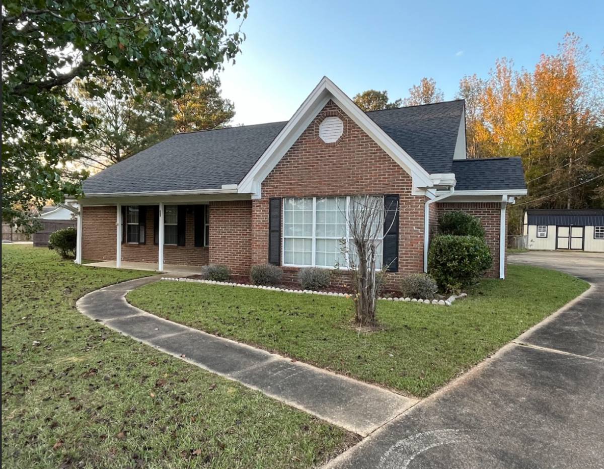 House for rent at 127 N Butternut Dr, Columbus, MS 39705