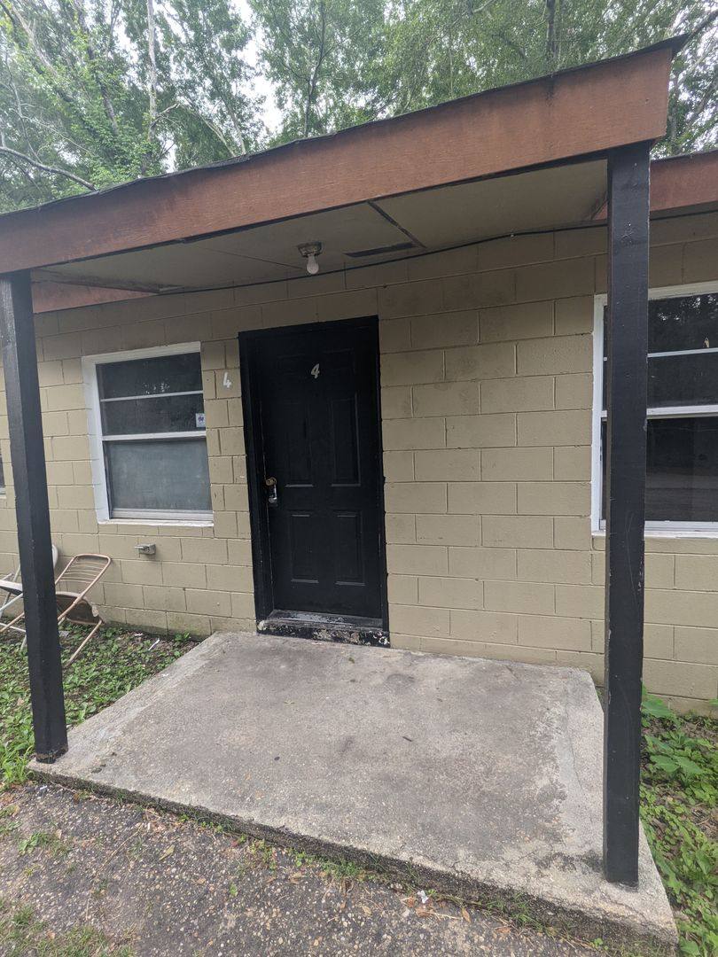 Apartment for rent at 441 S Seale Rd, Phenix City, AL 36869