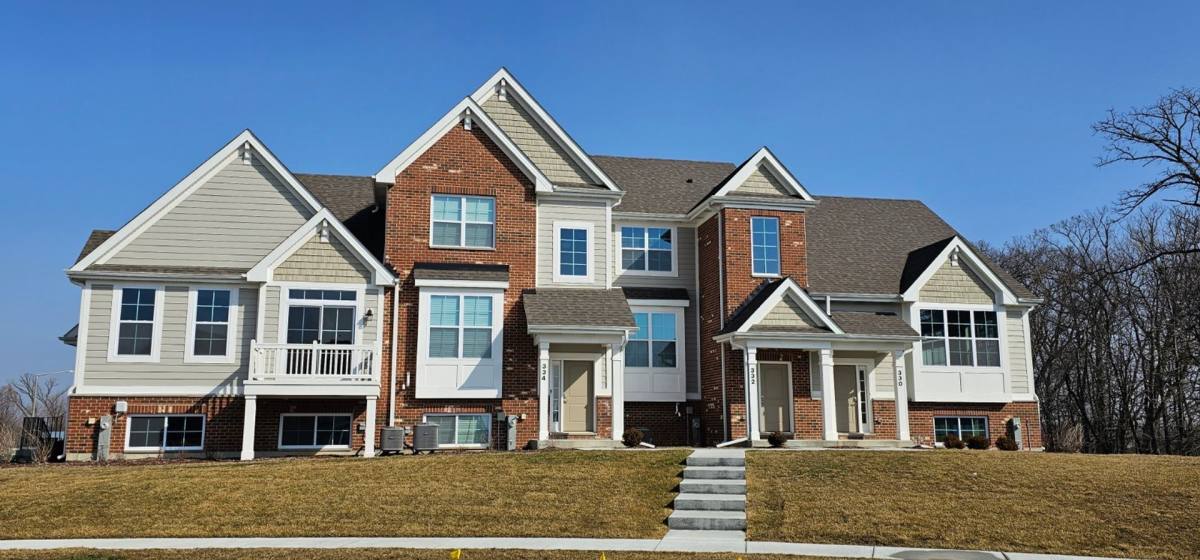 Townhouse for rent at 322 Timber Ridge Court, Joliet, IL 60431