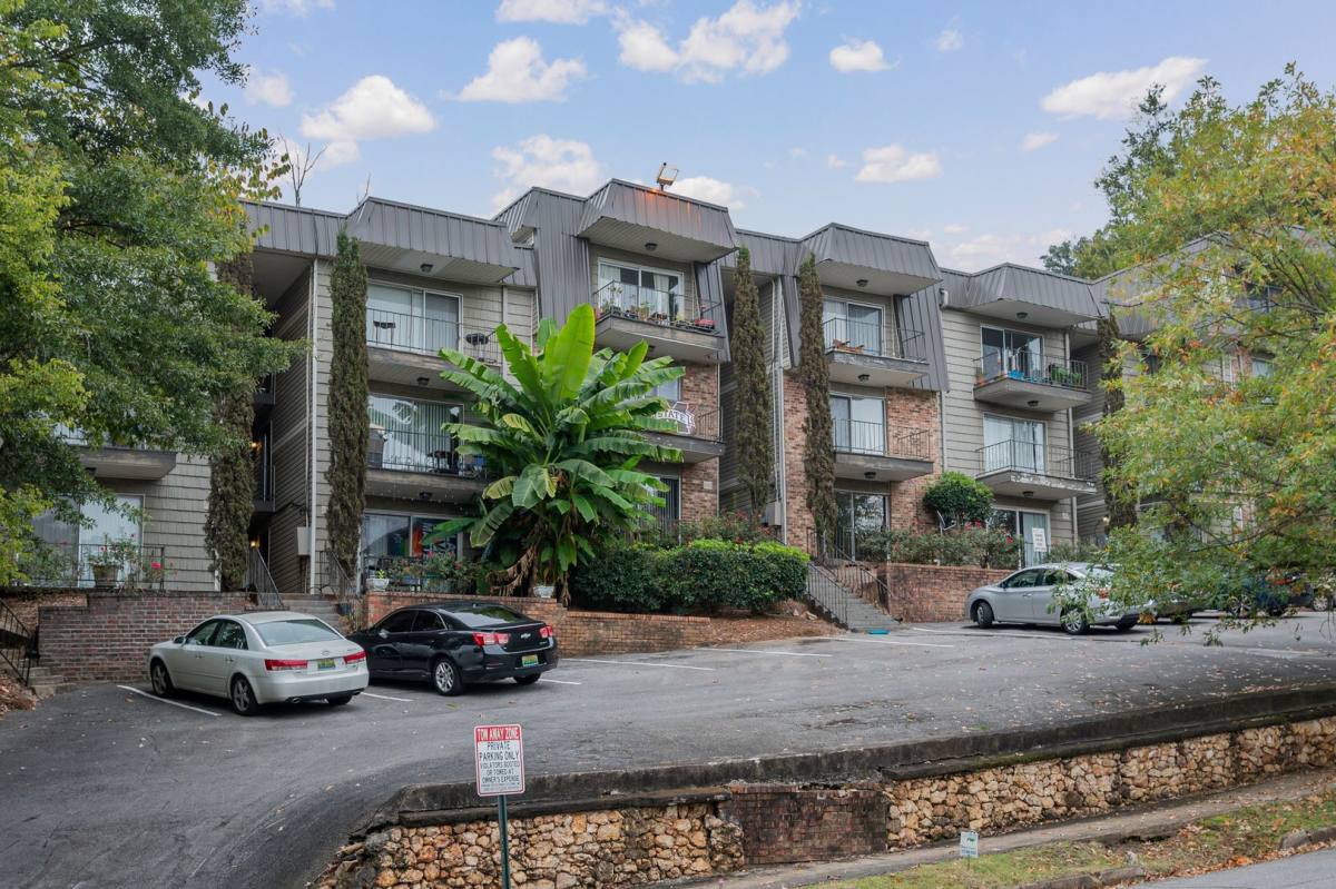 Apartment for rent at 1313-1321 34th St S, Birmingham, AL 35205