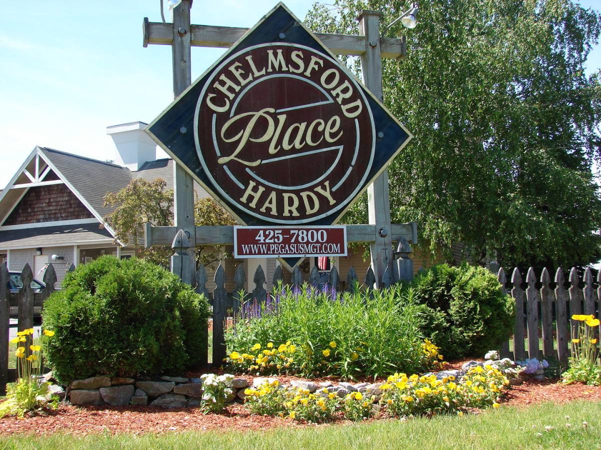 Apartment for rent at 14 S Ave, Derry, NH 03038