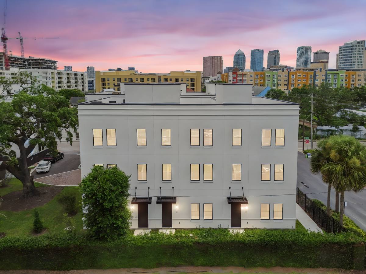 Apartment for rent at 1218 E Kay St, Tampa, FL 33602