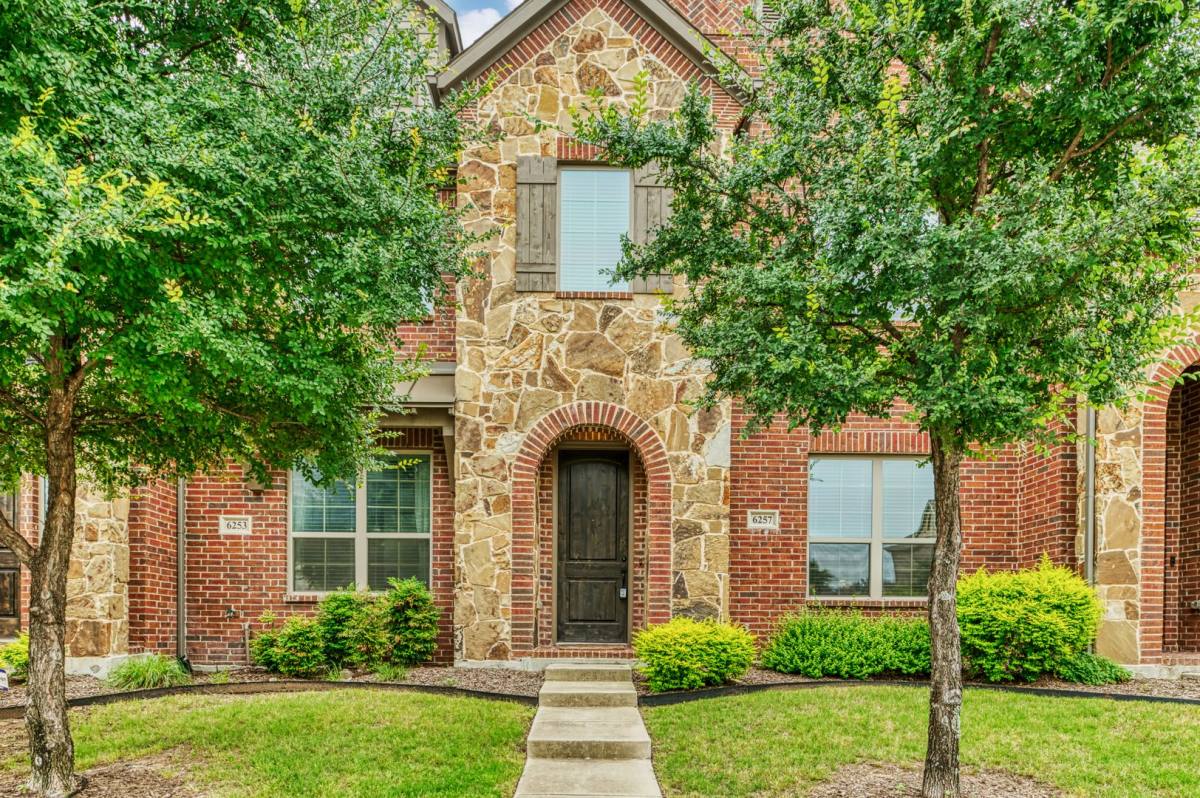 Townhouse for rent at 6257 Davison Way, McKinney, TX 75070
