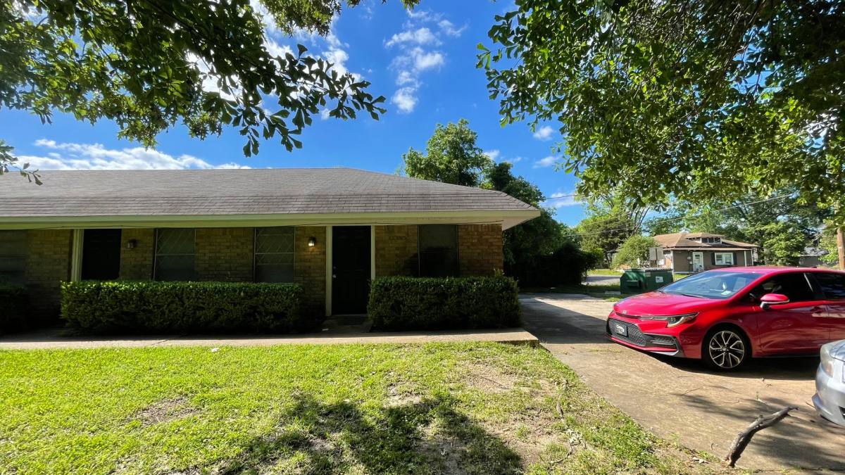 Apartment for rent at 1015 N 7th St, Monroe, LA 71201