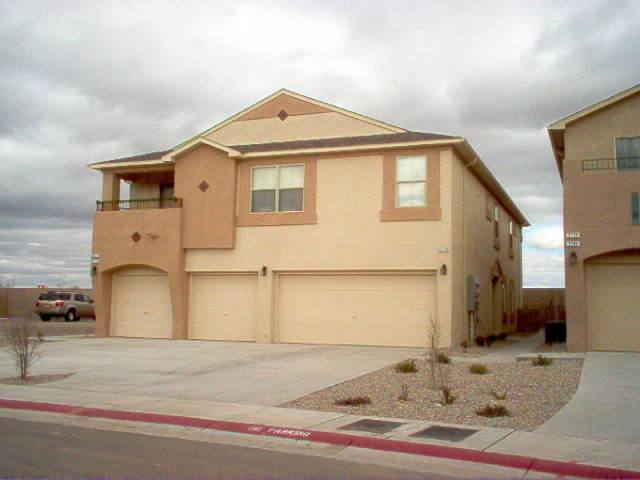 House for rent at 5647 Valle Alegre Way NW, Albuquerque, NM 87120