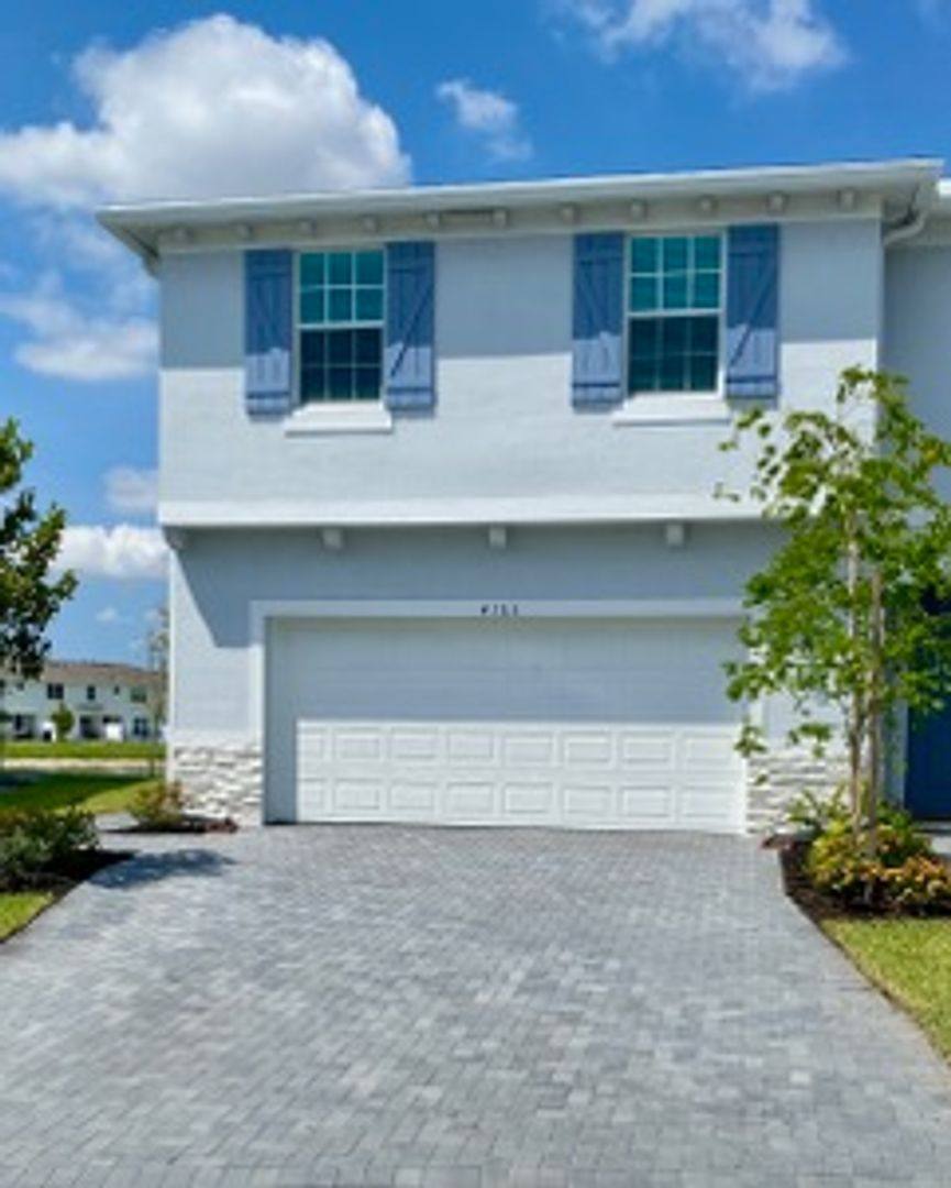 Townhouse for rent at 4163 Lagoon Shore Dr, Lake Worth, FL 33467