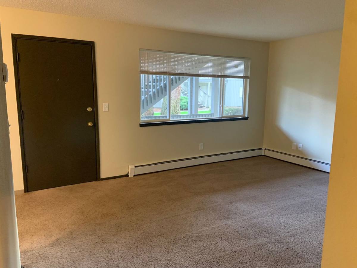 Apartment for rent at 14207 C St S, Tacoma, WA 98444