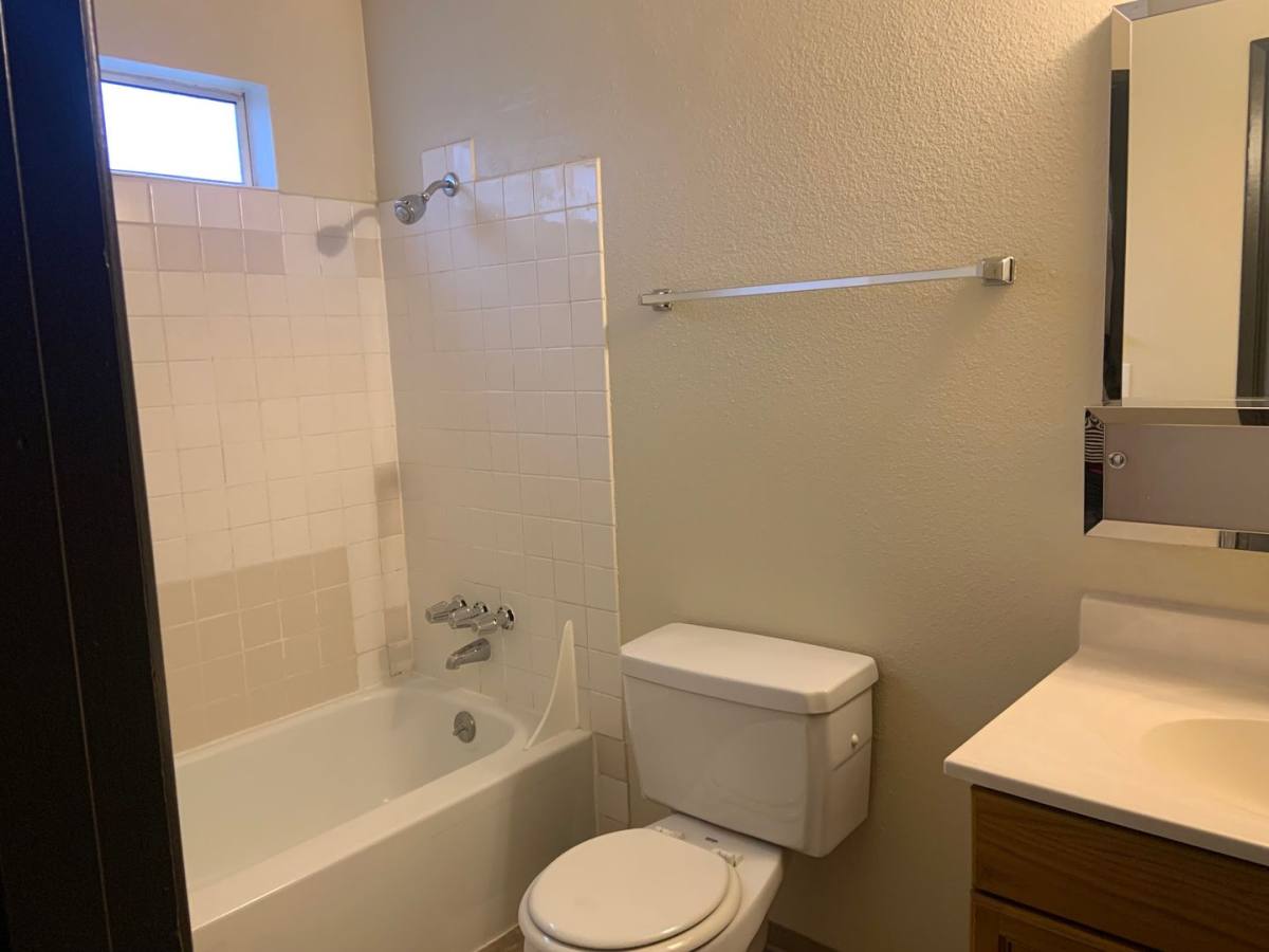 Apartment for rent at 14207 C St S, Tacoma, WA 98444