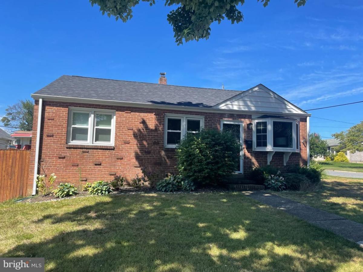 House for rent at 201 Rosemont Dr, Wilmington, DE 19804