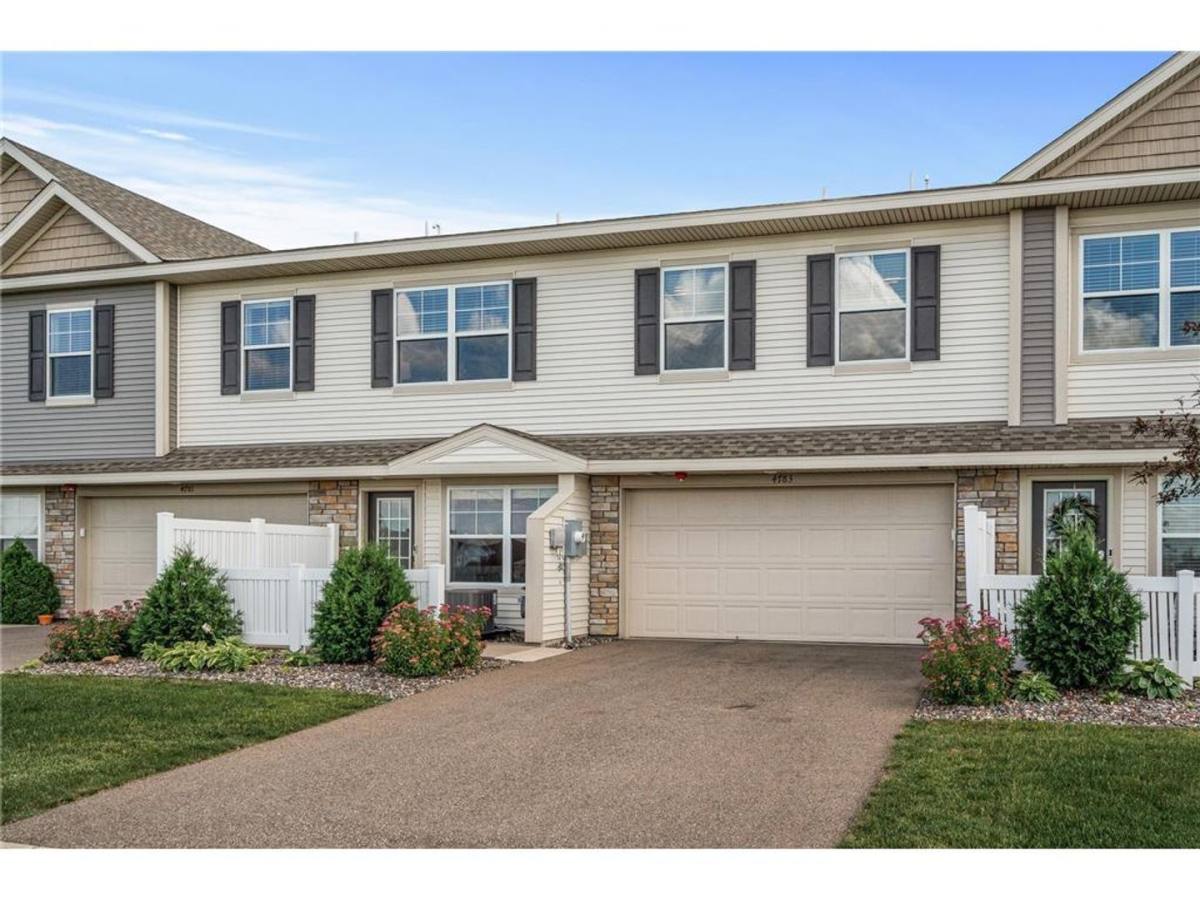 Townhouse for rent at 4783 Martingale Dr, Saint Paul, MN 55129