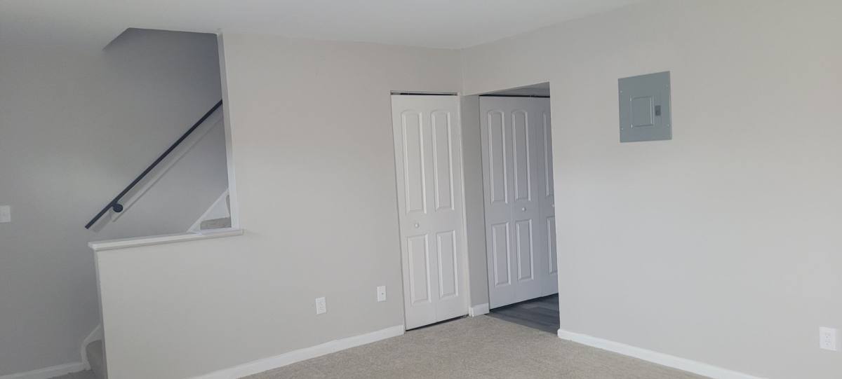 Townhouse for rent at 3233 N Talbot Ave, Erlanger, KY 41018