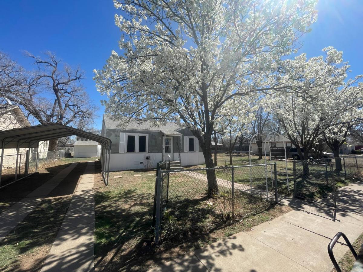 House for rent at 3821 S Van Buren St, Amarillo, TX 79110
