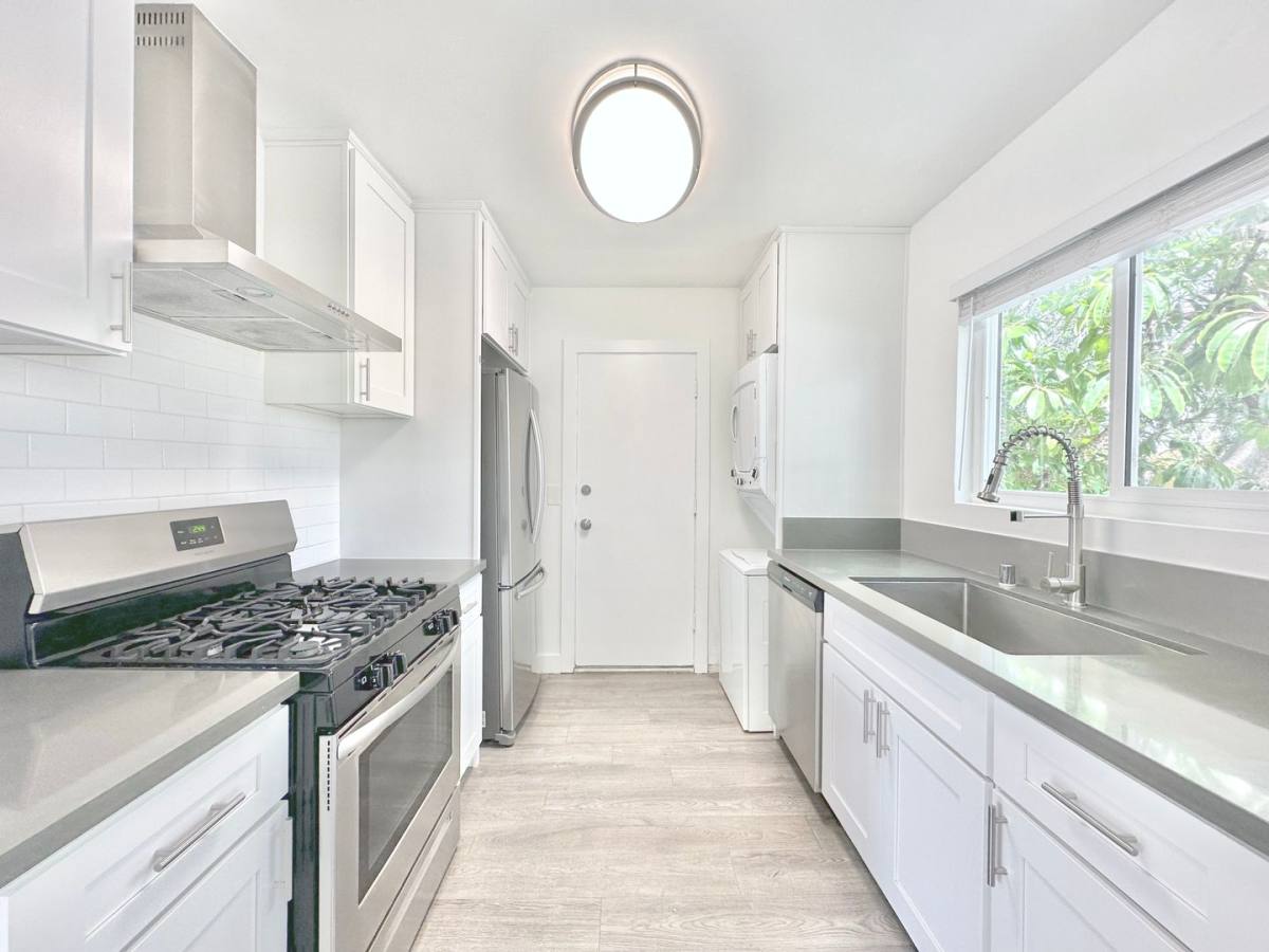 Apartment for rent at 10745 La Grange Ave, Los Angeles, CA 90025