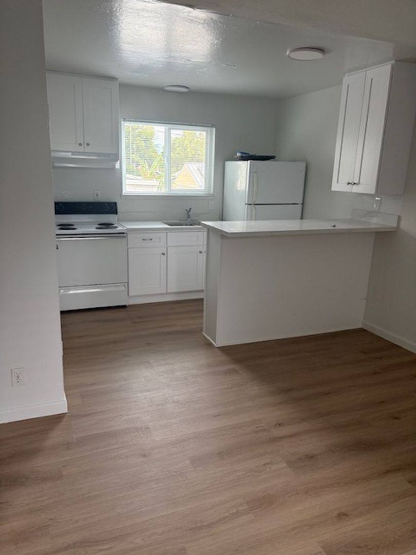 Apartment for rent at 2216 Alice St, Santa Cruz, CA 95062