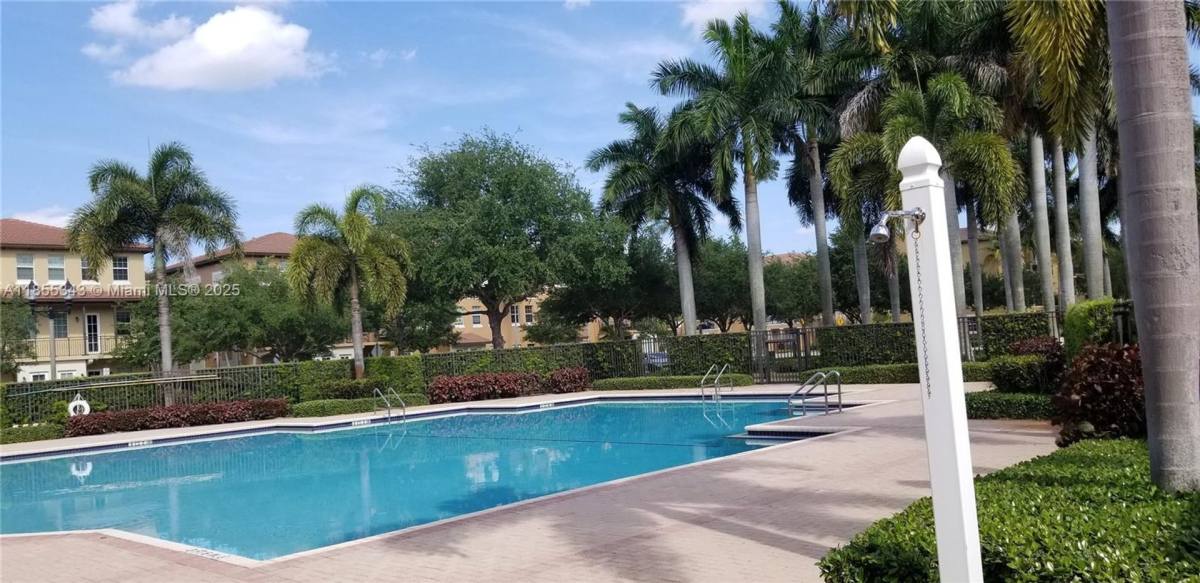 Townhouse for rent at 1109 SW 147th Terrace, Hollywood, FL 33027