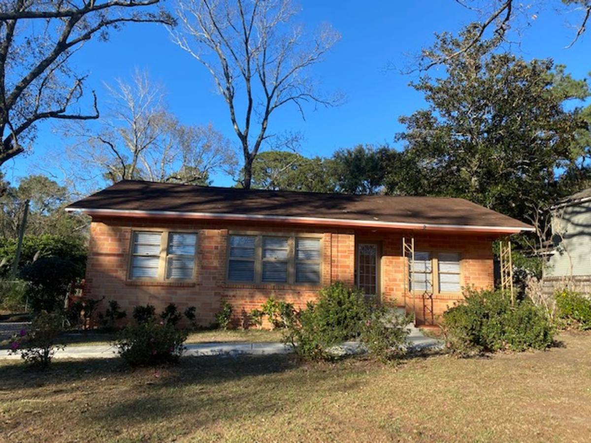 House for rent at 605 Belrose Ave, Daphne, AL 36526
