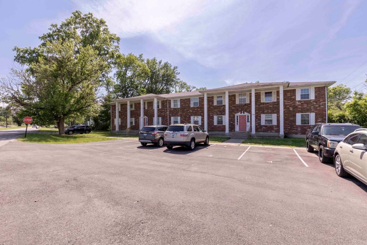 Apartment for rent at 1704 Sadie Lane, Louisville, KY 40216