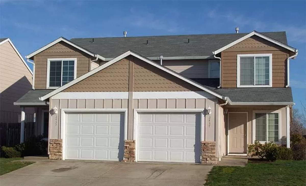 Townhouse for rent at 3519 3523 25th Court SE, Albany, OR 97322