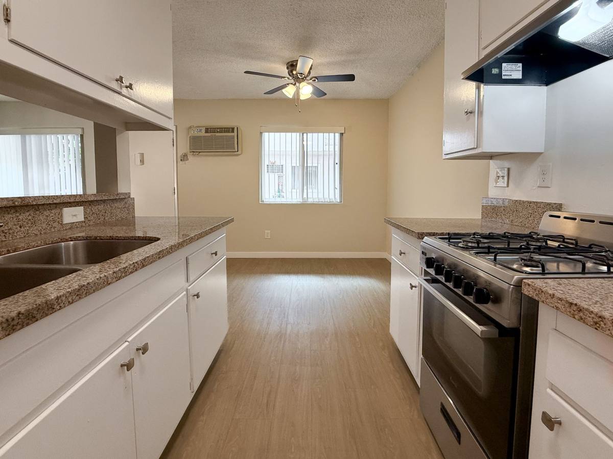 Apartment for rent at 17087 Chatsworth St, Granada Hills, CA 91344