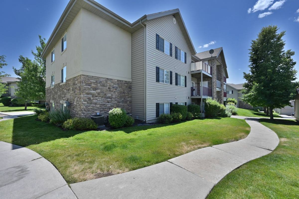 Condo for rent at 1484 W Westbury Way #I, Lehi, UT 84043