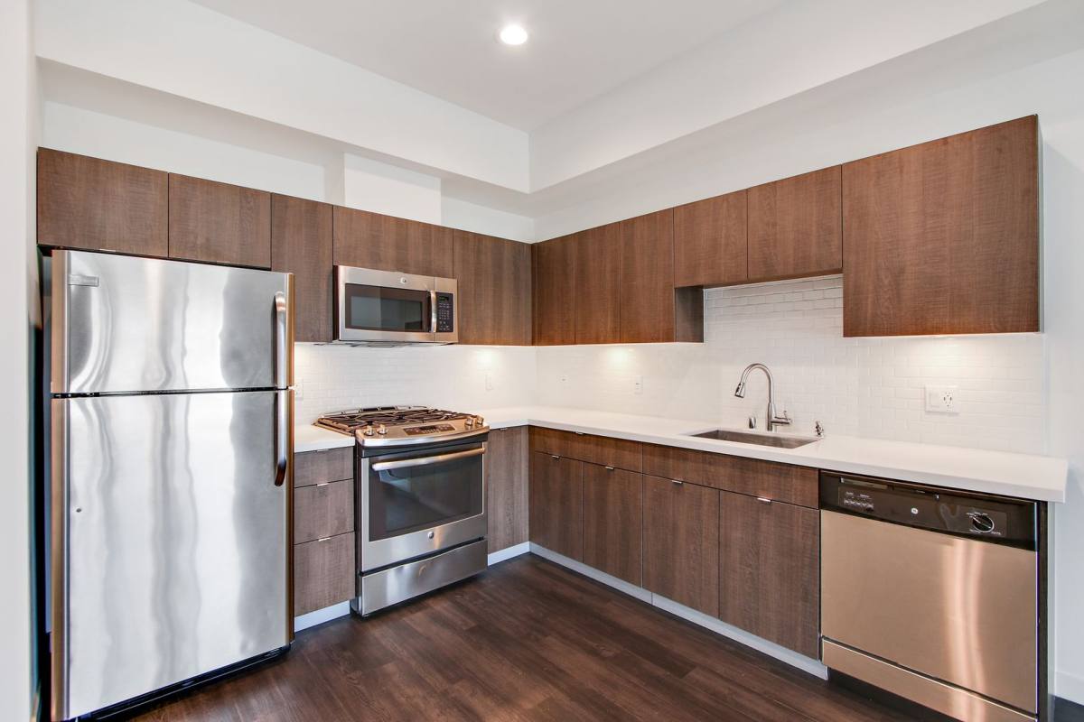 Apartment for rent at 11955 W Washington Blvd, Los Angeles, CA 90066