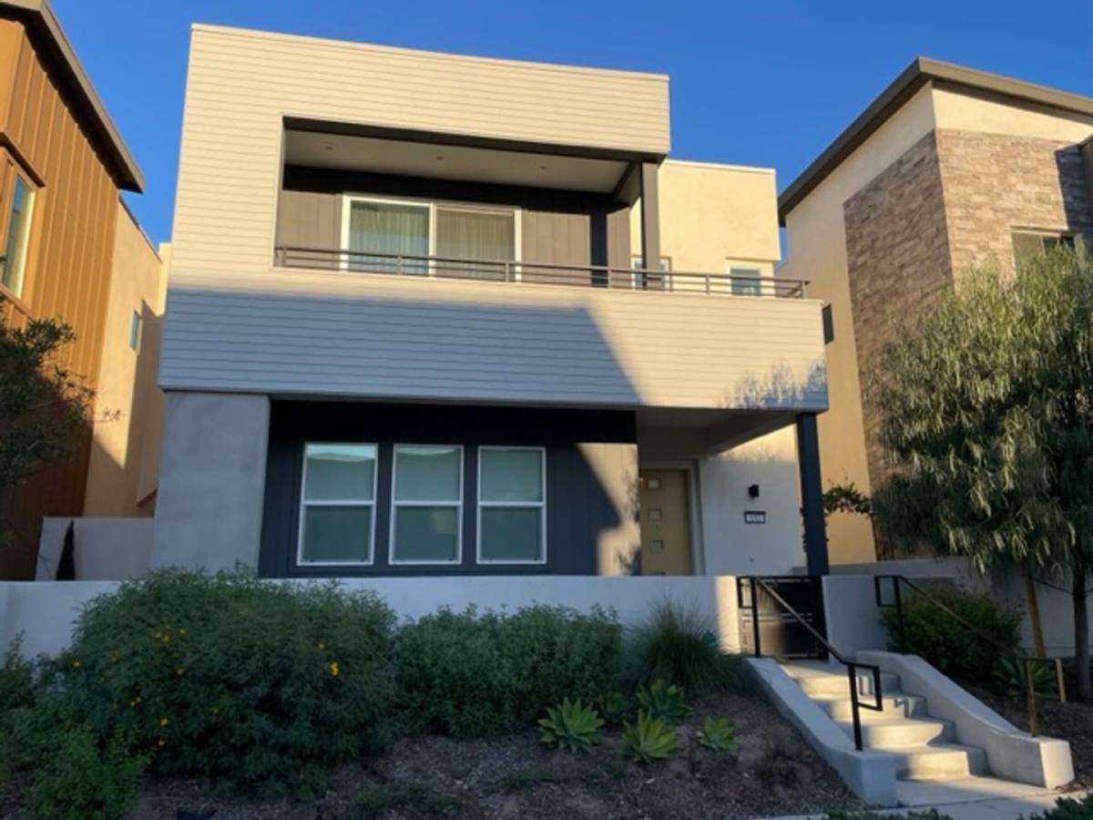 Condo for rent at 152 Pattern, Irvine, CA 92618