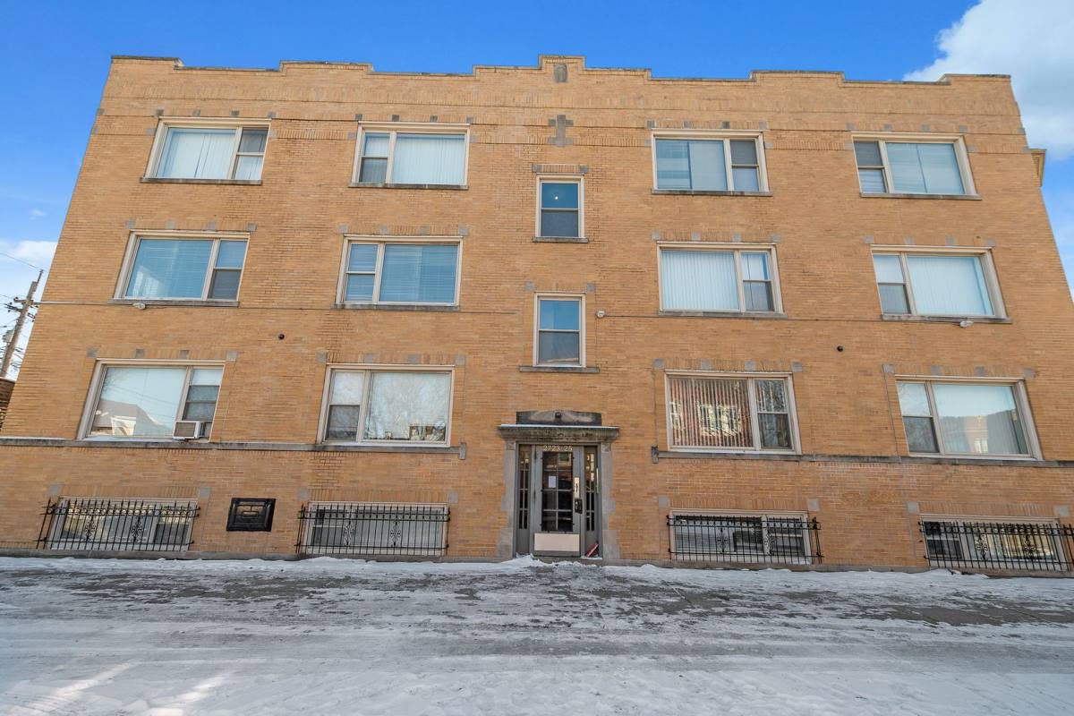 Apartment for rent at 2723-25 W 60th St, Chicago, IL 60629