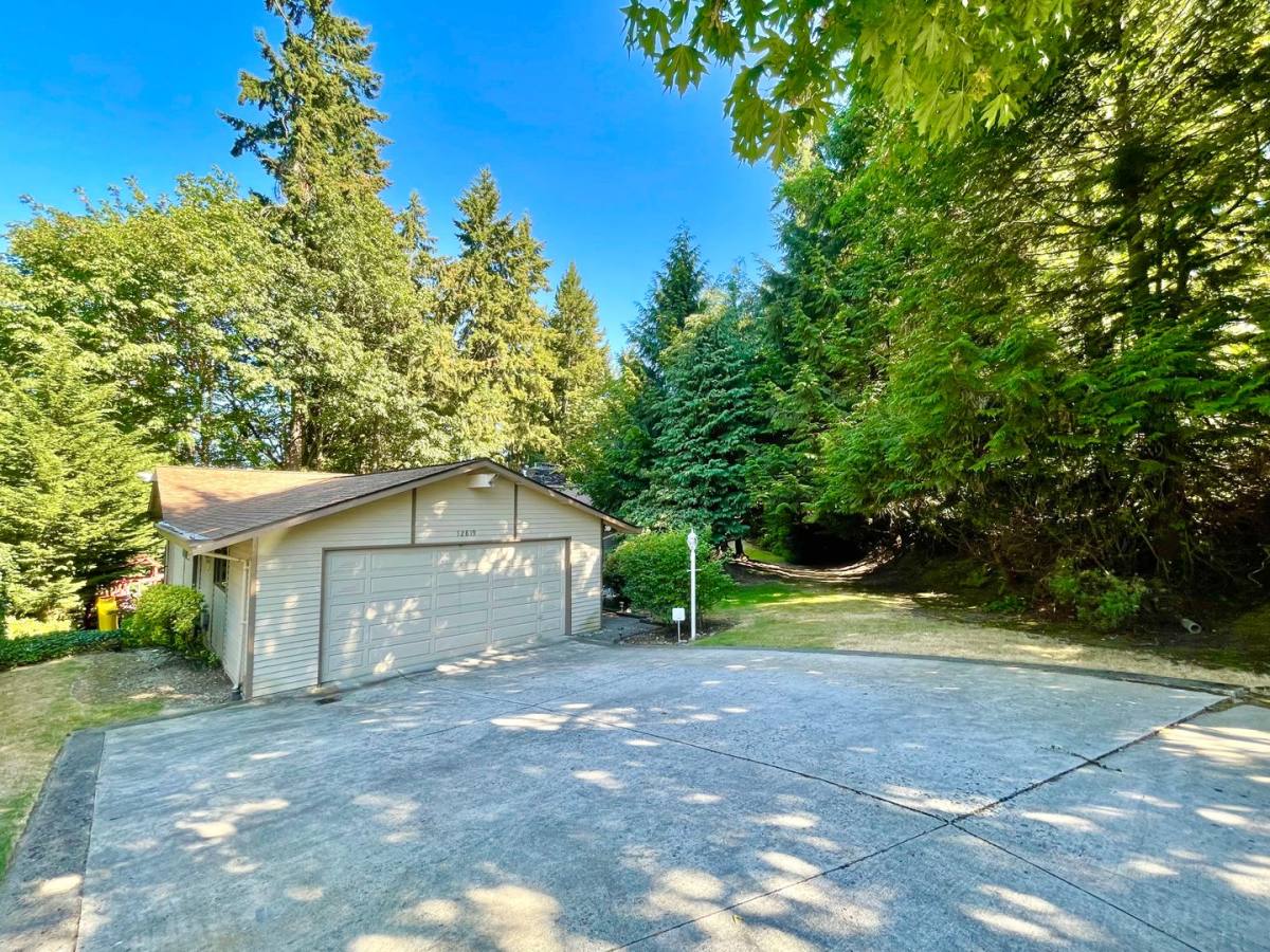 House for rent at 12819 NE 5th Place, Bellevue, WA 98005