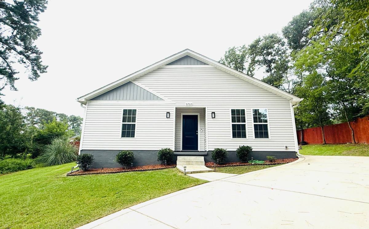 House for rent at 5705 Eagle Pass Circle, Fayetteville, NC 28304