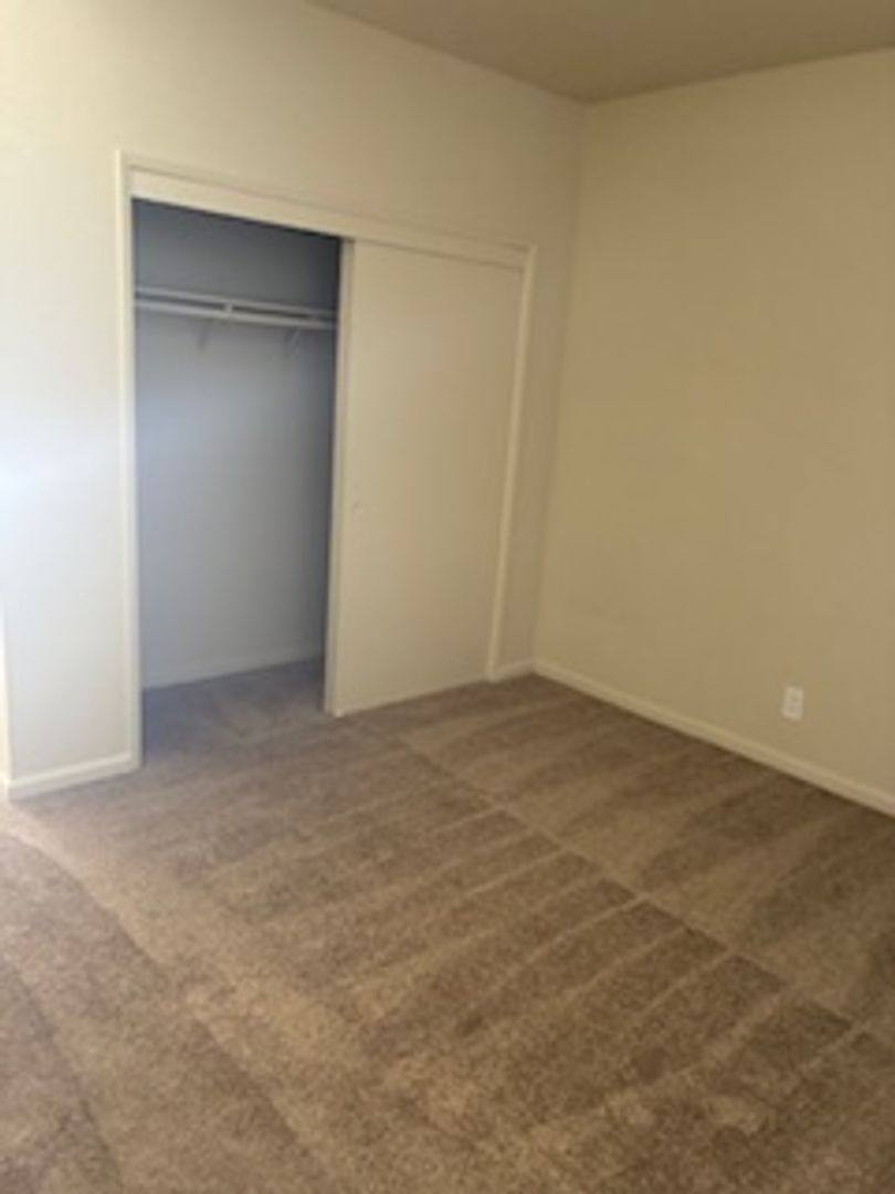 Apartment for rent at 14501 Cerise Ave, Hawthorne, CA 90250