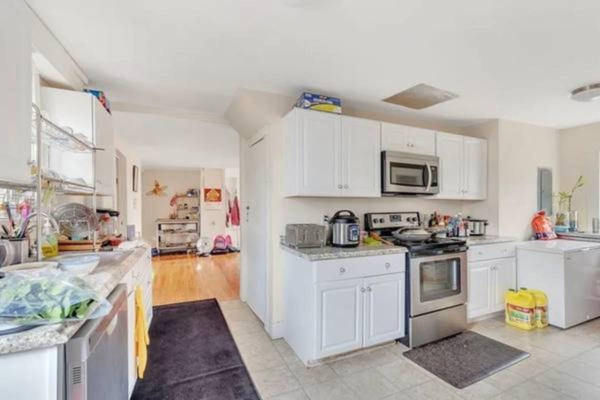 Apartment for rent at 88 Main St, Ashburnham, MA 01430