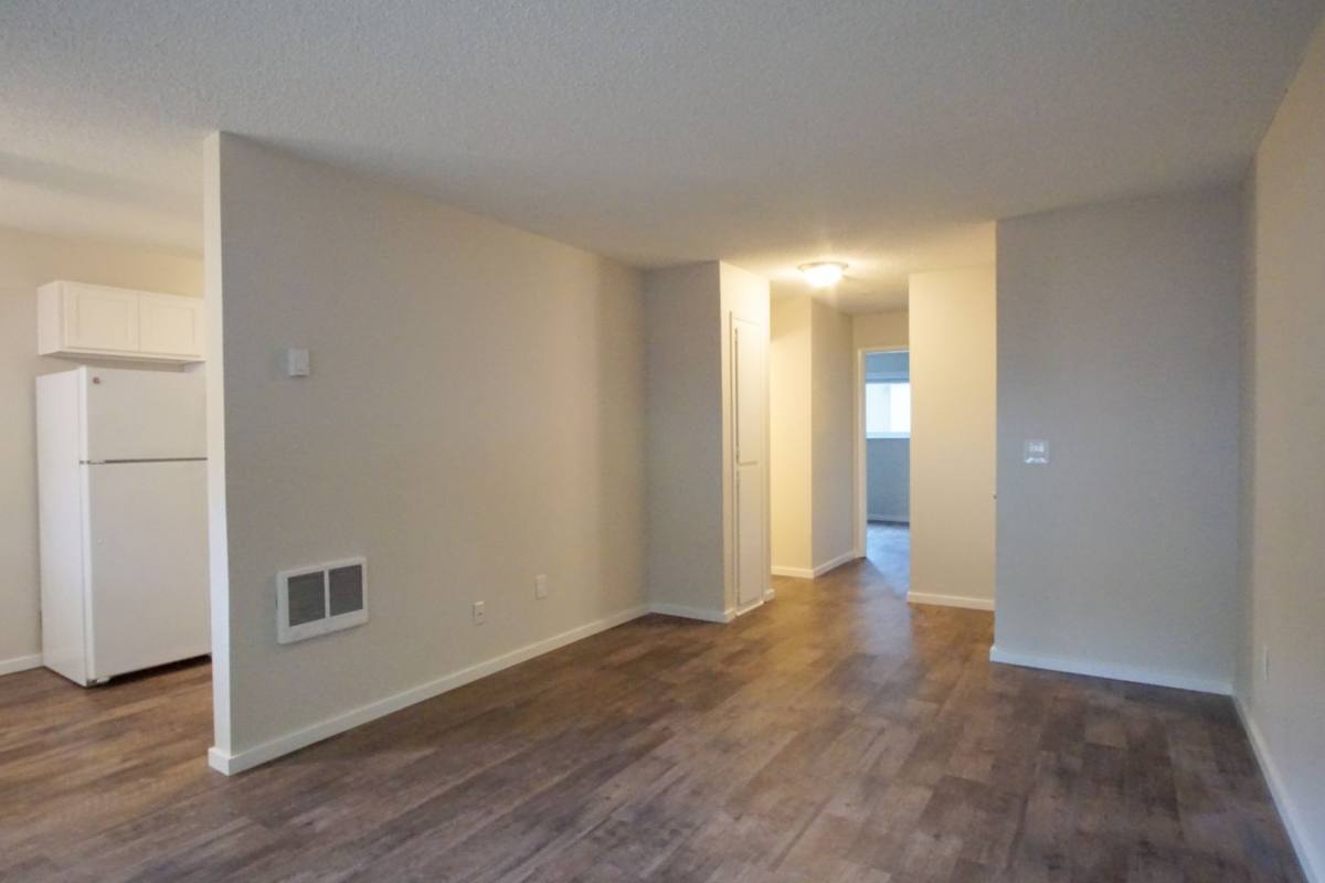 Apartment for rent at 1523 SE Stark St, Portland, OR 97214