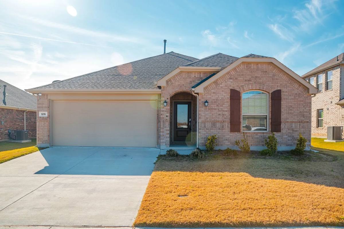 House for rent at 1215 Chapel Hill Dr, Anna, TX 75409