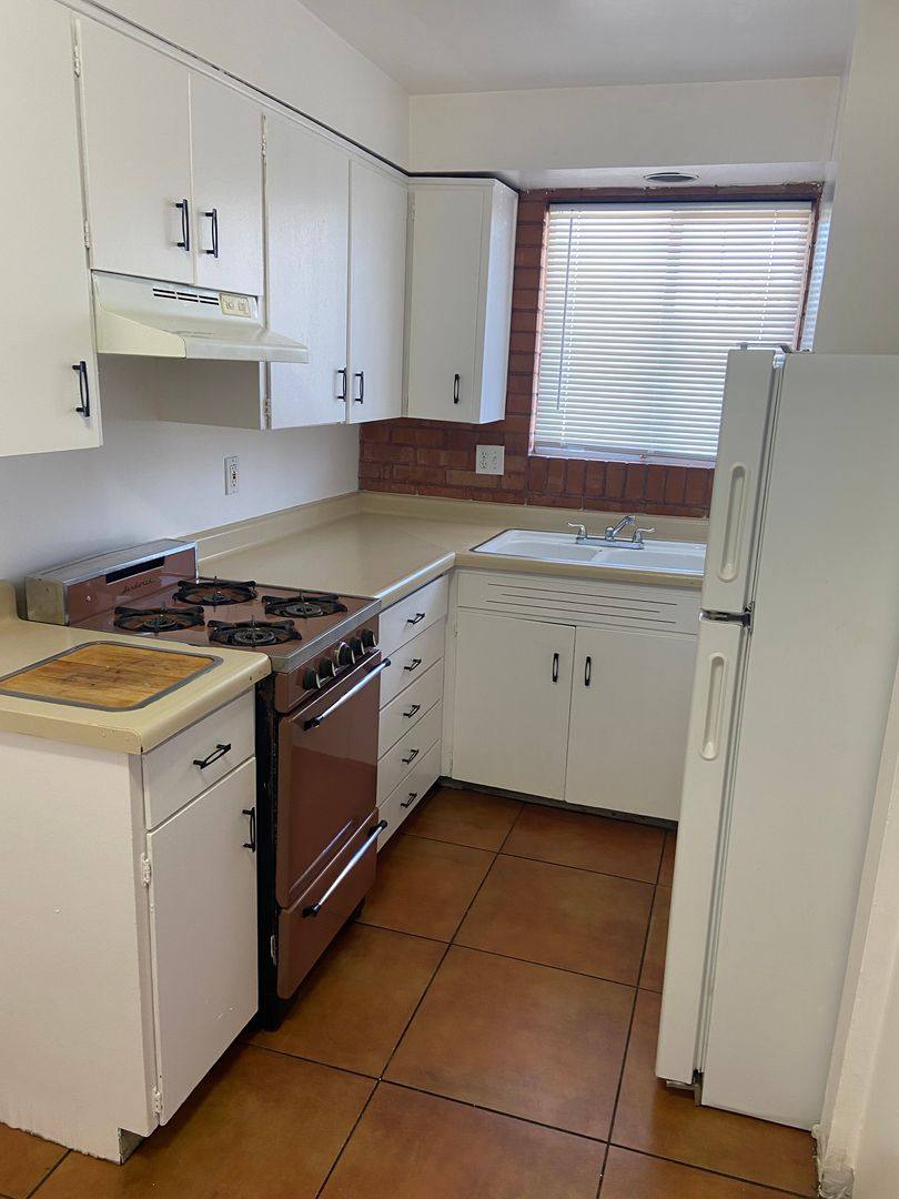 Apartment for rent at 1302-1350 N Craycroft Rd, Tucson, AZ 85712