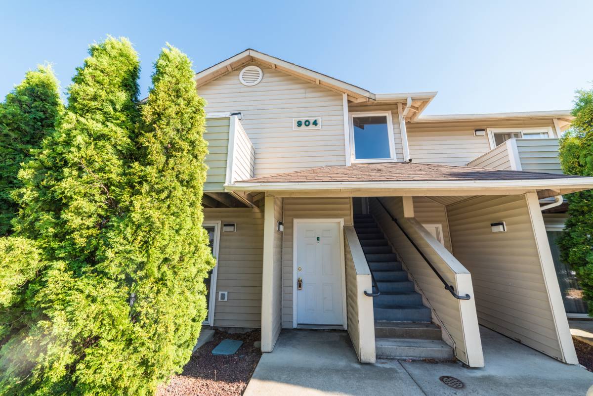 Apartment for rent at 904 Juniper Ave, Ellensburg, WA 98926