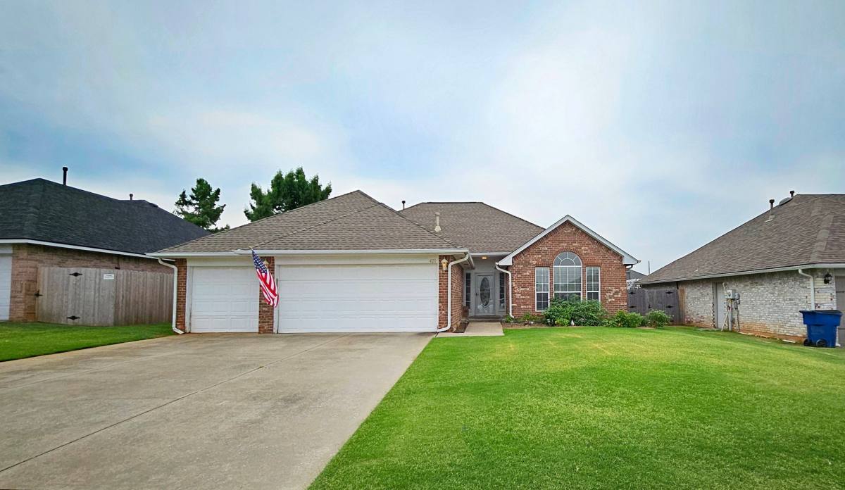 House for rent at 420 E Plantation Terrace, Mustang, OK 73064
