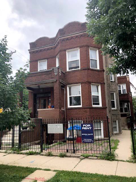 Apartment for rent at 3715-17 W Belden Ave, Chicago, IL 60647