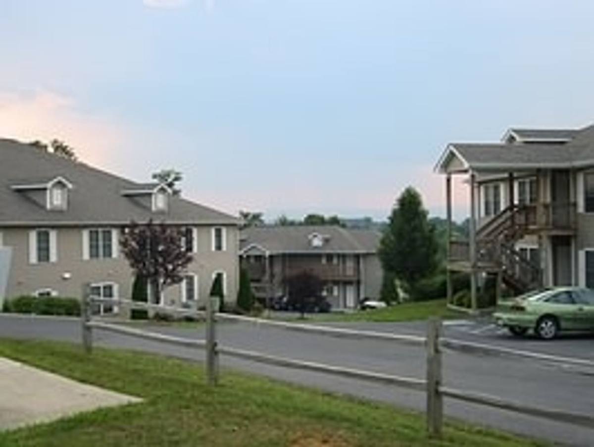Apartment for rent at 1127-1131 Robin Hood Court, Harrisonburg, VA 22801