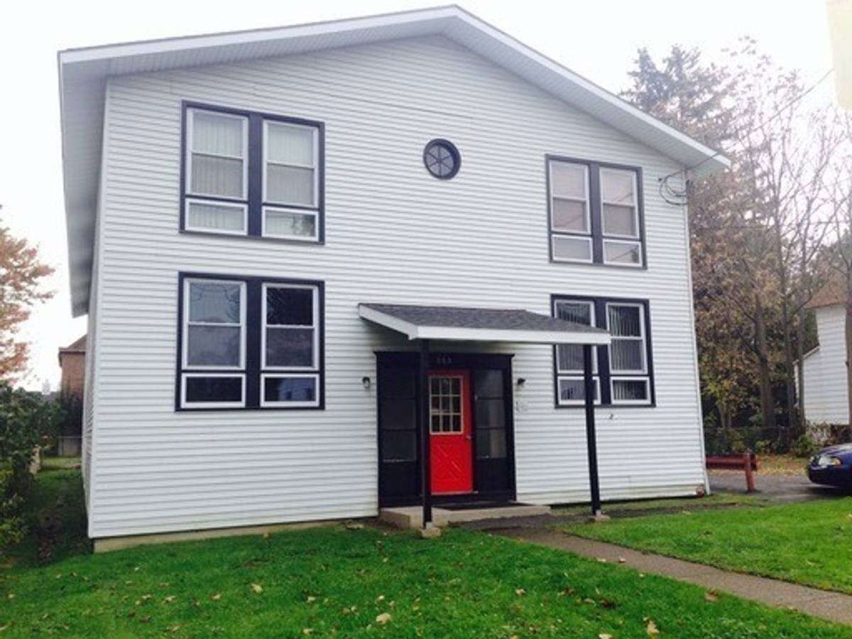 Apartment for rent at 358-362 N Edwards Ave, Syracuse, NY 13206