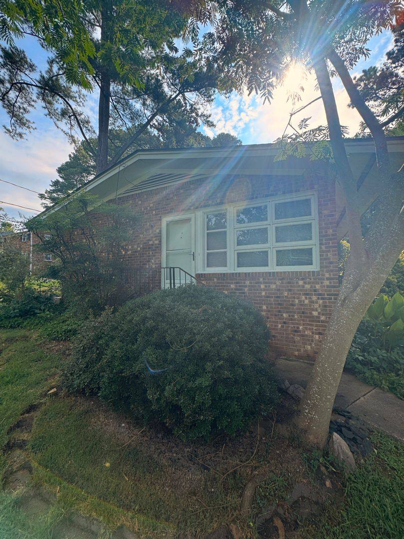 Apartment for rent at 721 Grove Ave, Raleigh, NC 27606