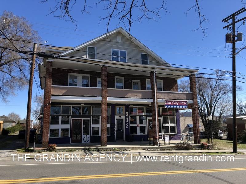 House for rent at 312 13th St SW #4, Roanoke, VA 24016