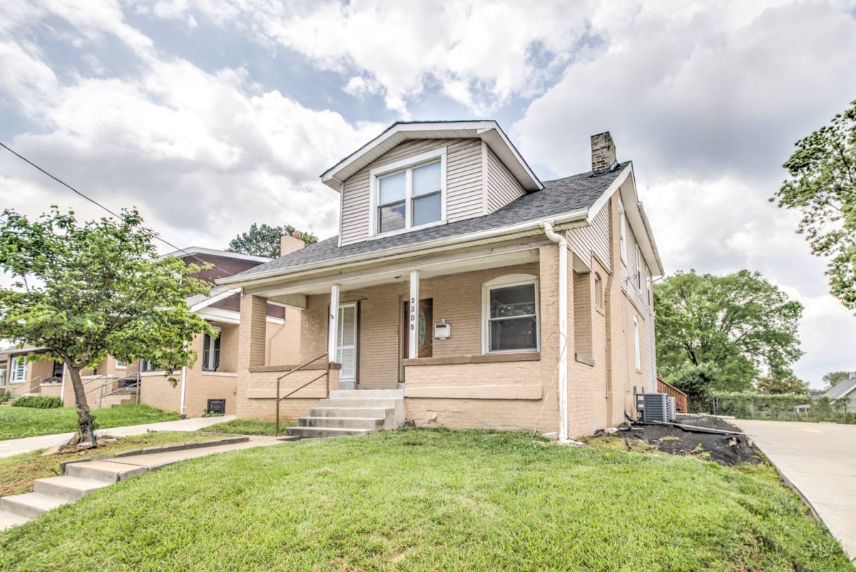 House for rent at 2305 S Big Bend Blvd, Saint Louis, MO 63143