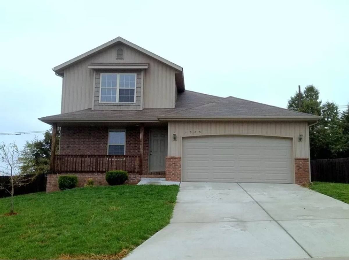 House for rent at 1303 W Robin, Ozark, MO 65721